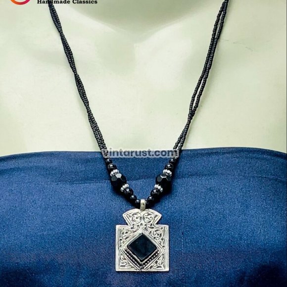 Beaded Pendant Necklace, Handmade Light Weight Necklace, Beaded Chain Pendant - Picture 1 of 7